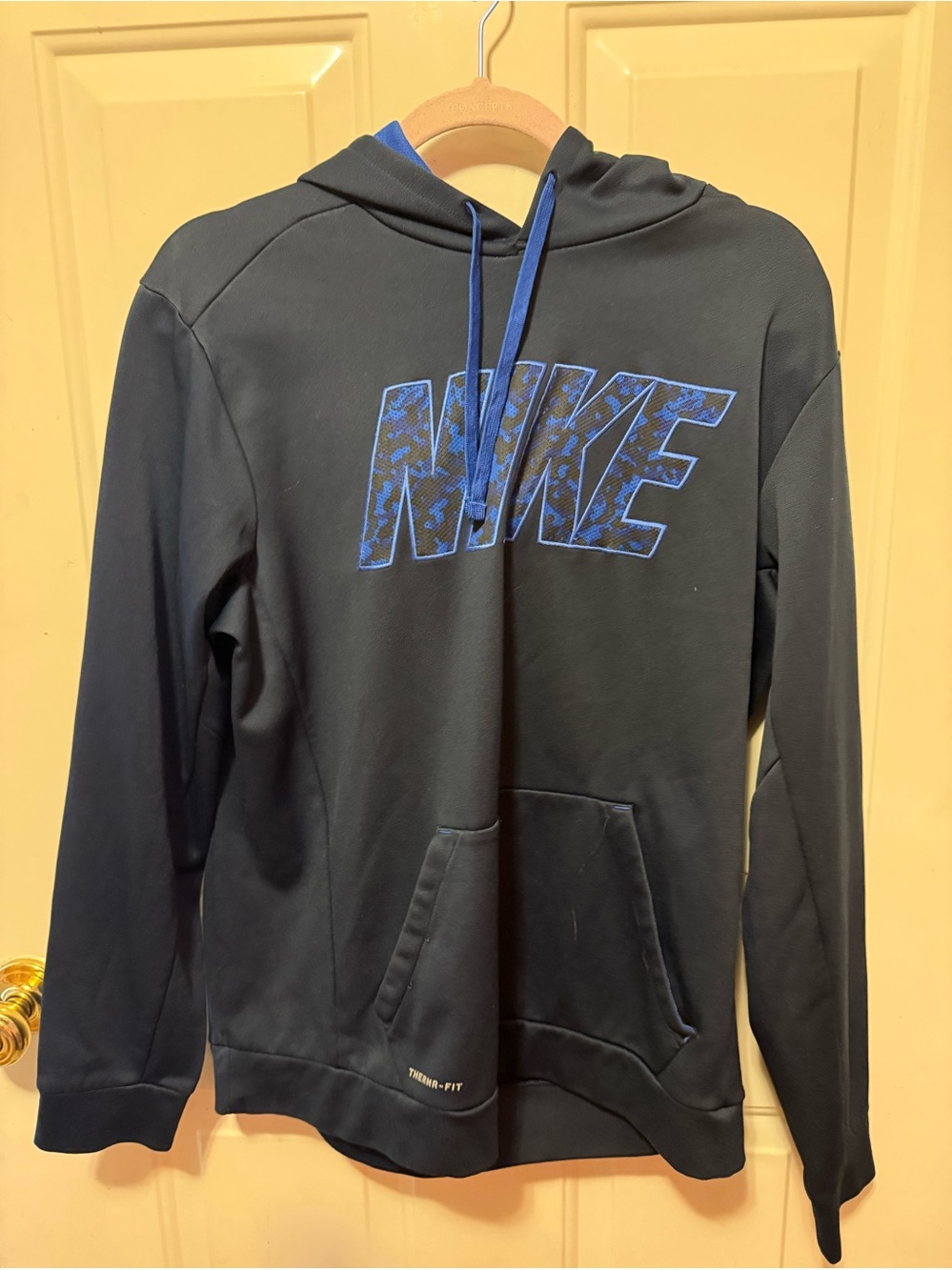 Nike Men’s Navy blue  Therma-fit Hoodie with Blue Logo Accent- size large